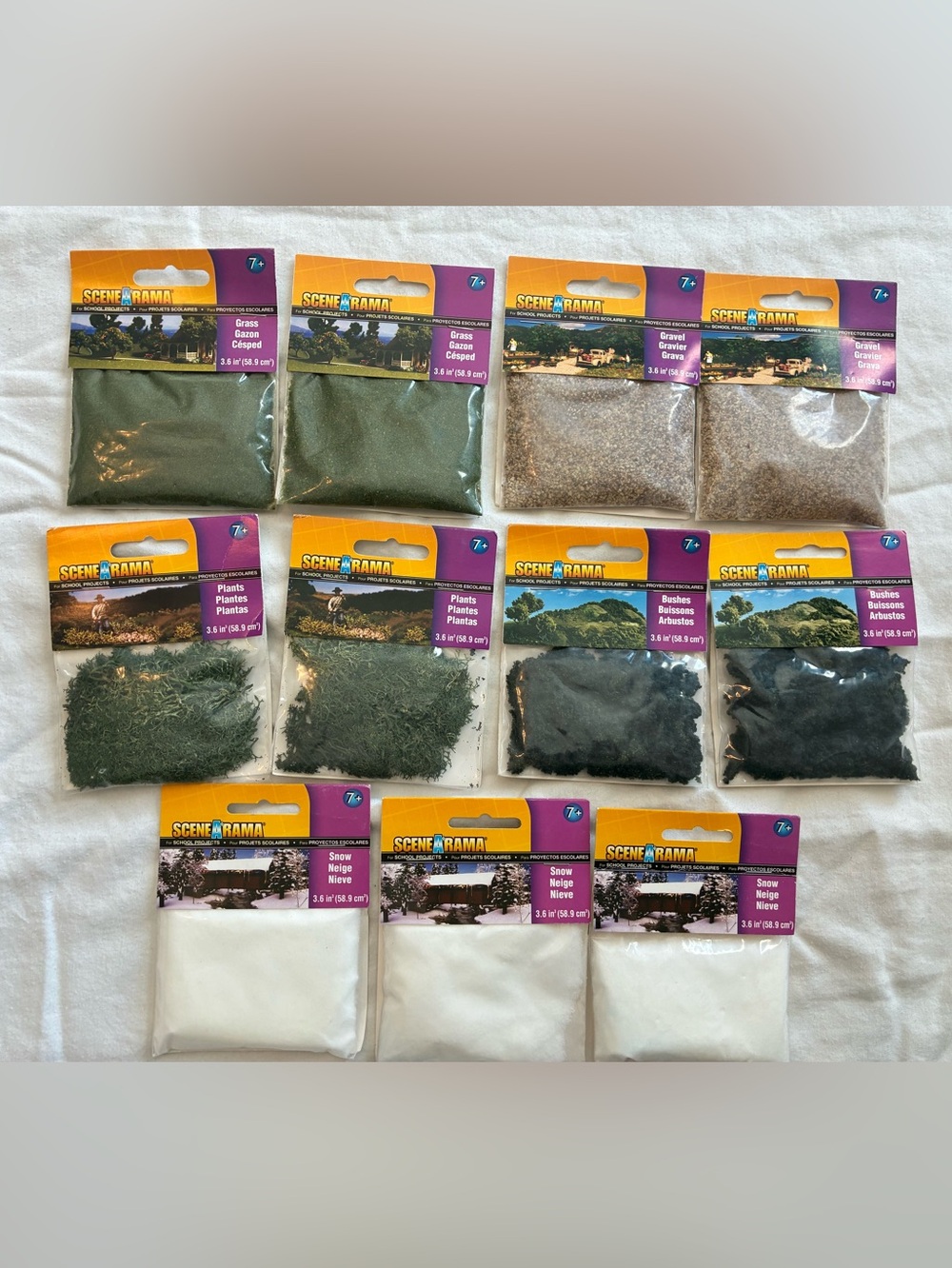 Woodland Scenics Scene-a-Rama Grass, Gravel, Bushes, Plants, Snow Lot of 11